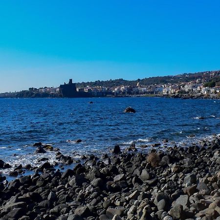 Апартаменты Acitrezza View Ачи Костелло Экстерьер фото